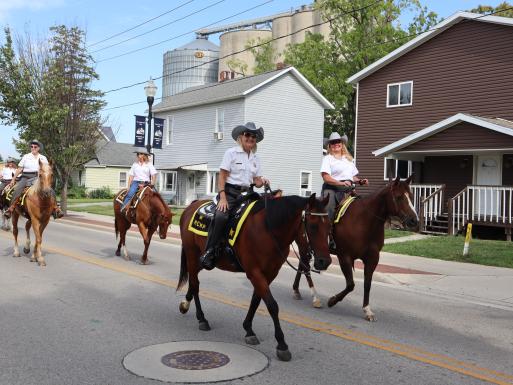 Hardin County Sheriff's Office mounted patrol / PHOTO Ada Icon
